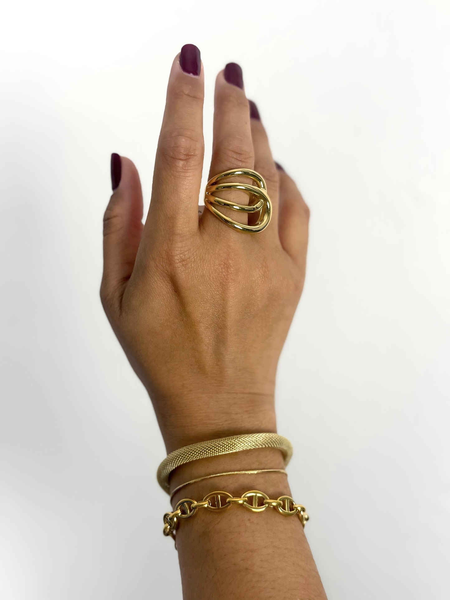Luxe Oval Link Gold Bracelet