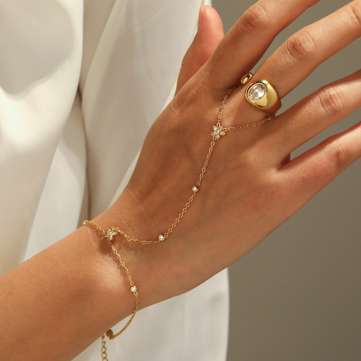 Fleur Chain Bracelet