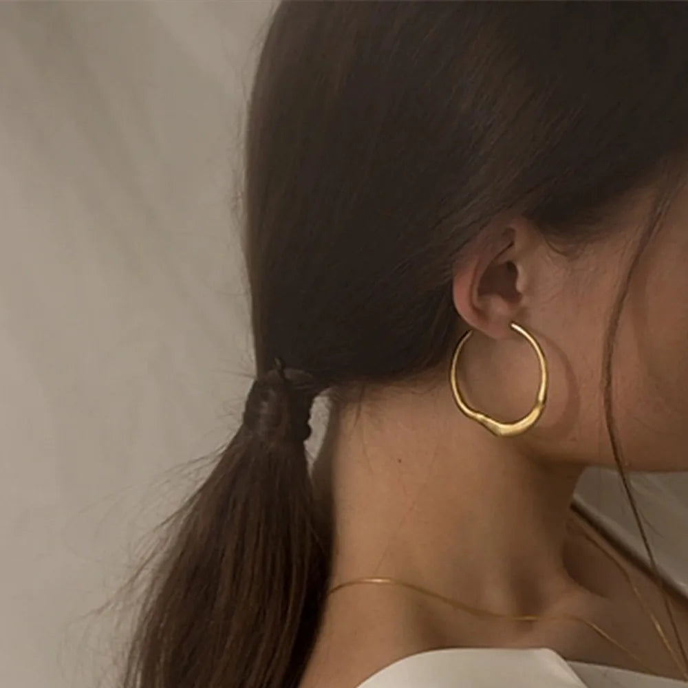 Modern Melt Hoops