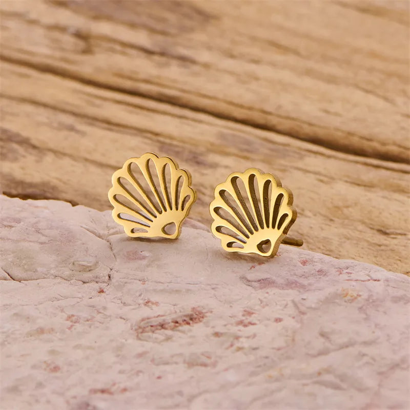 Small Shells Studs