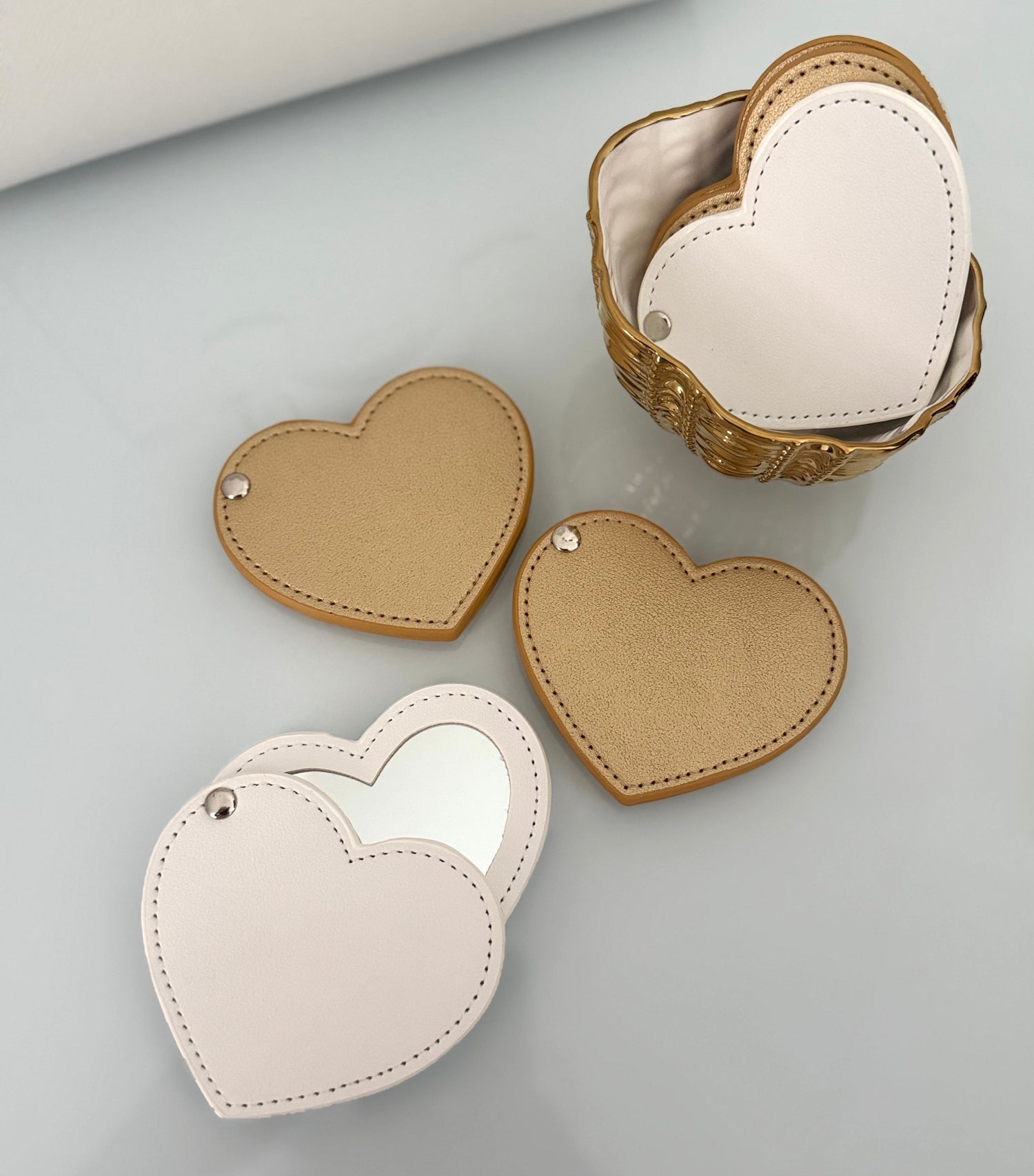 Daily Chic Essentials