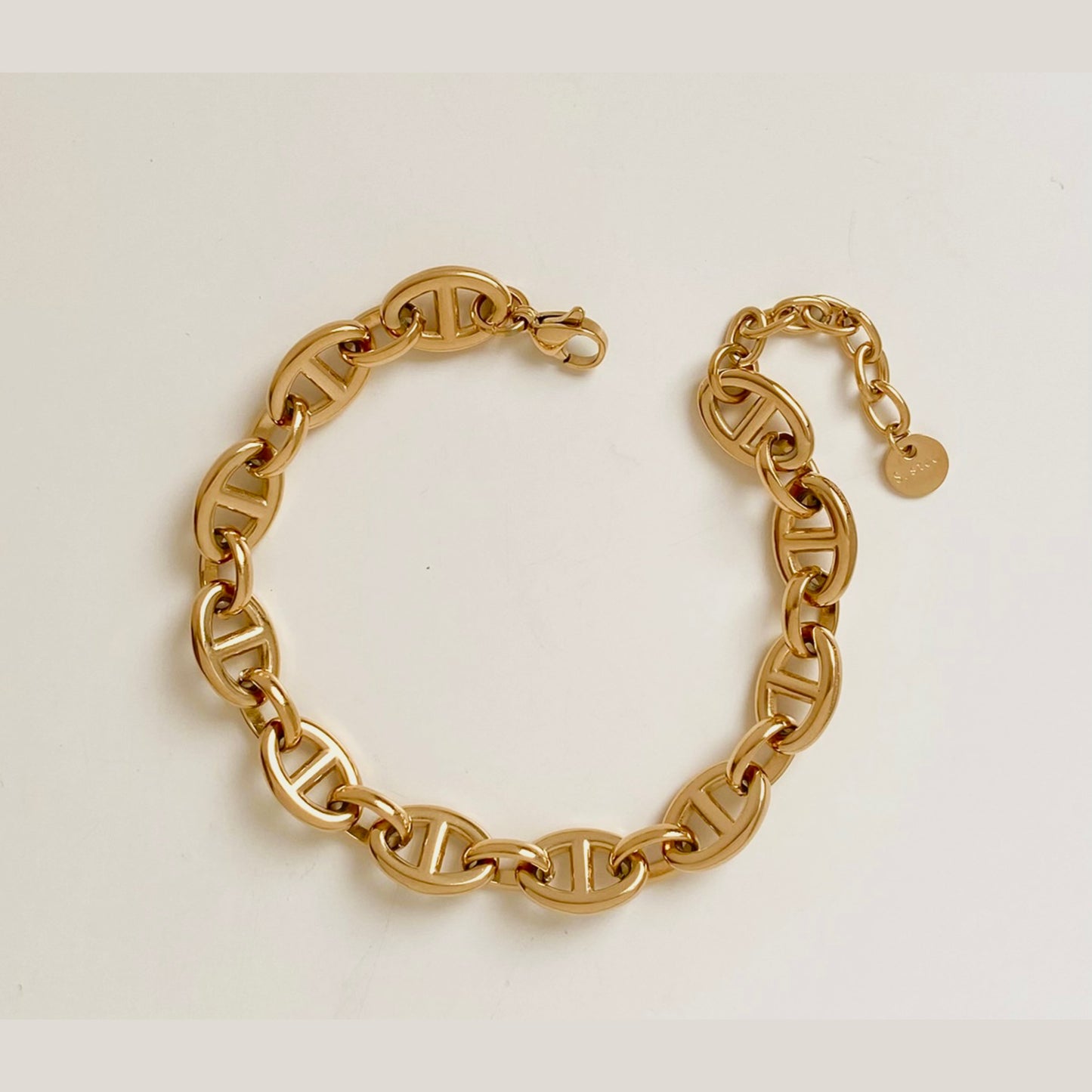 Luxe Oval Link Gold Bracelet