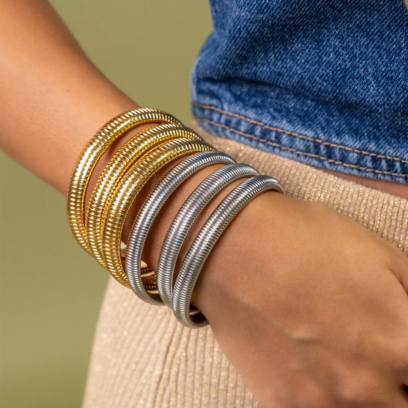 Bracelet Featuring a Sleek Ribbed Design