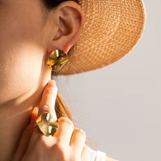 Bold Ripple Stud Earrings